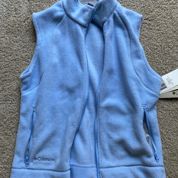 Columbia fleece vest. New with tags. - Picture 2 of 3